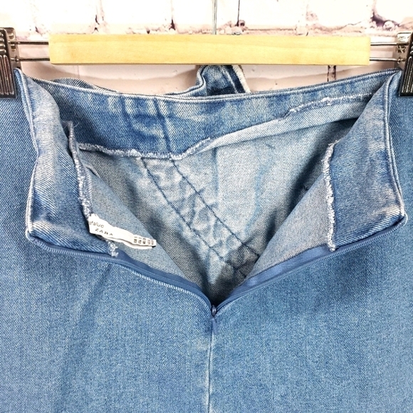 ZARA Ruffled Bow Denim Mini Skirt Size 5 - Picture 8 of 9